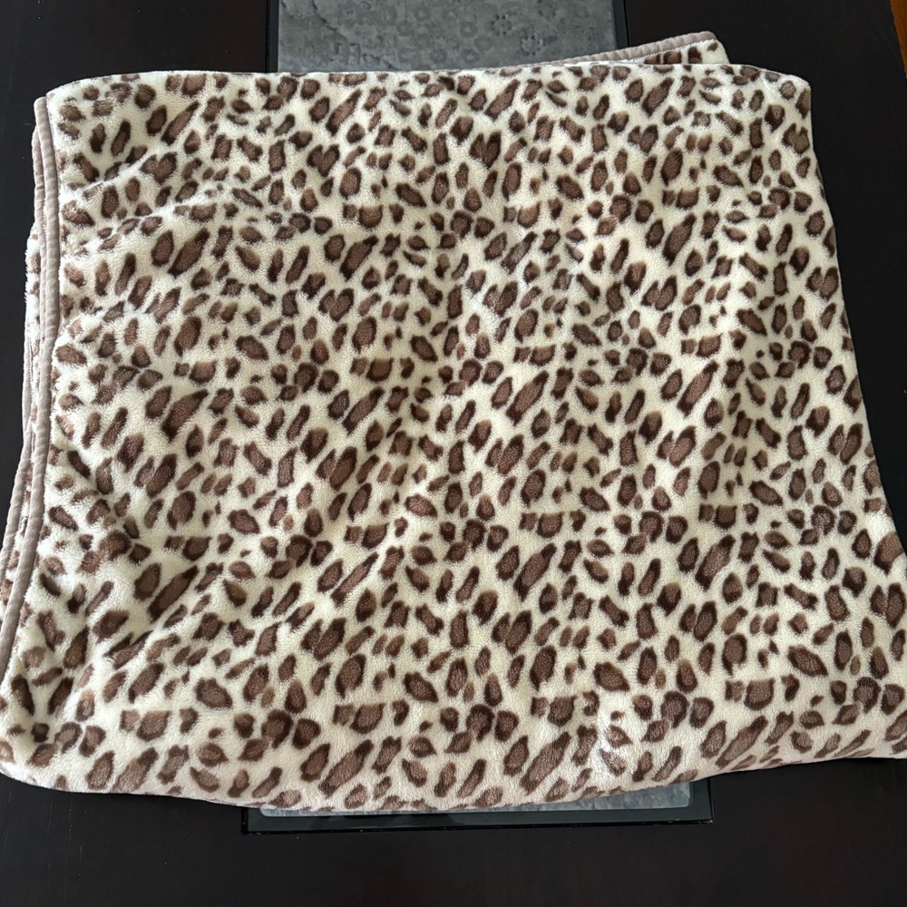 UGG Cheetah Print Throw Blanket
